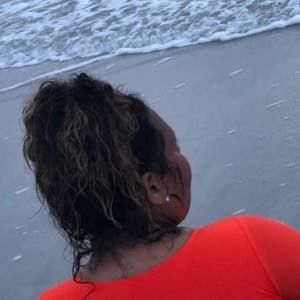 Meet your Posher, Chloe